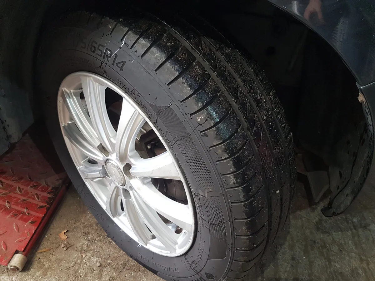 Mazda Demio MPV, Petrol, 2014, Grey