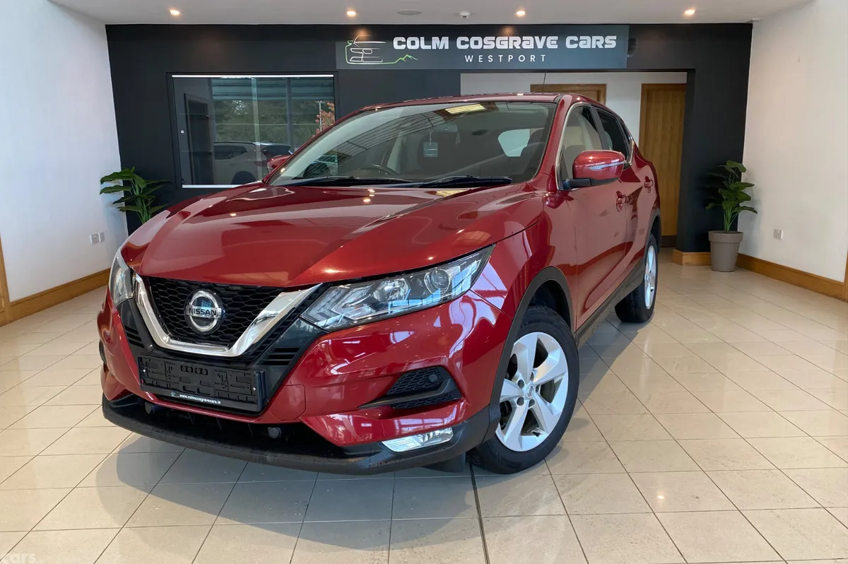 Nissan Qashqai Hatchback, Diesel, 2019, Red
