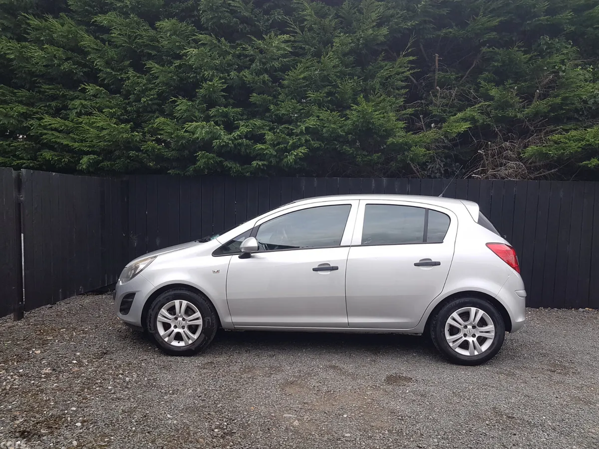 Opel Corsa Hatchback, Petrol, 2014, Silver