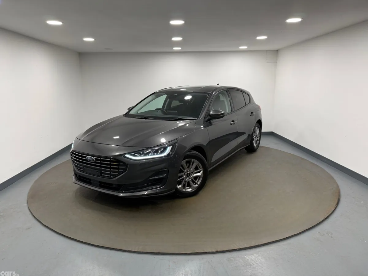 Ford Focus Hatchback, Diesel, 2022, Grey