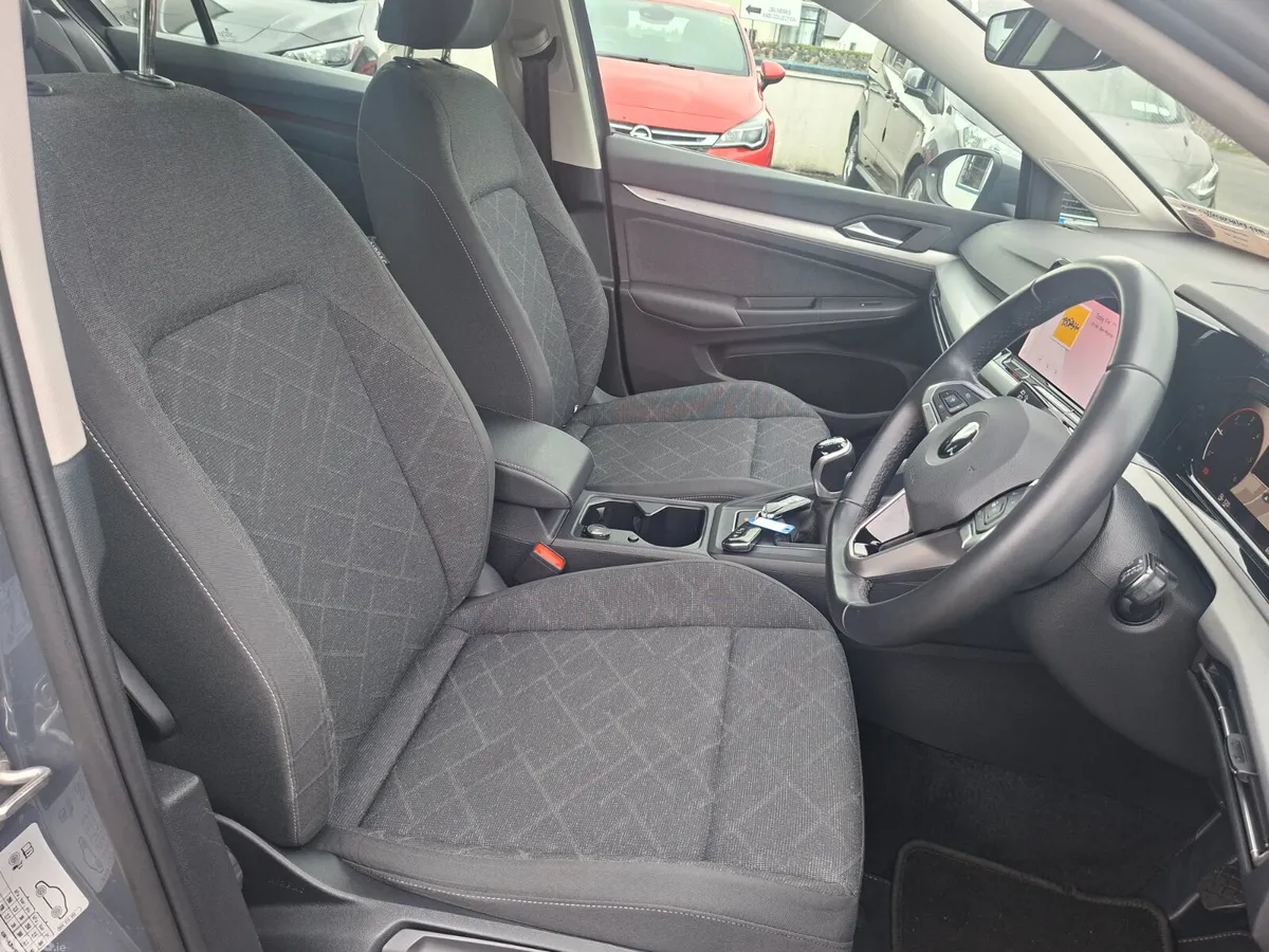 Volkswagen Golf Hatchback, Diesel, 2023, Grey