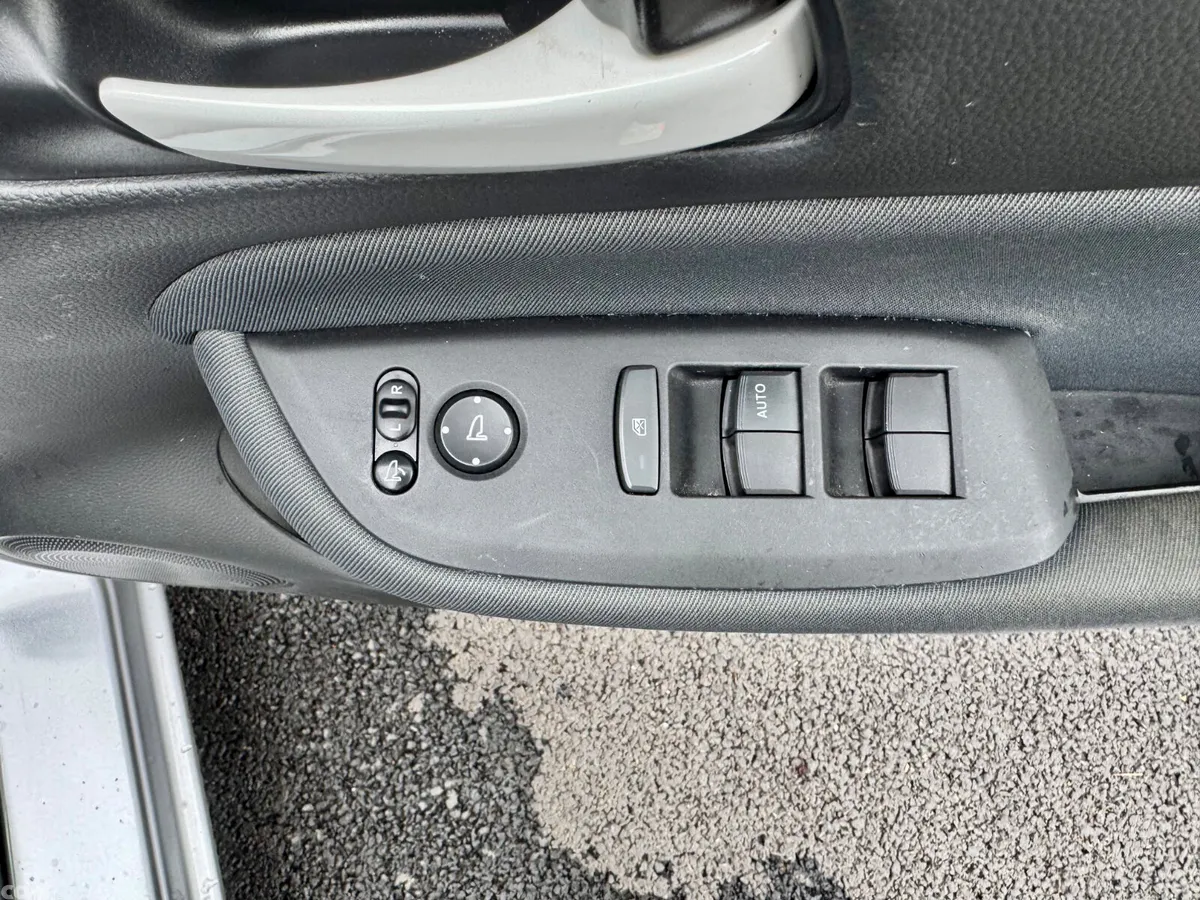 Honda Fit Hatchback, Petrol Hybrid, 2021, Silver