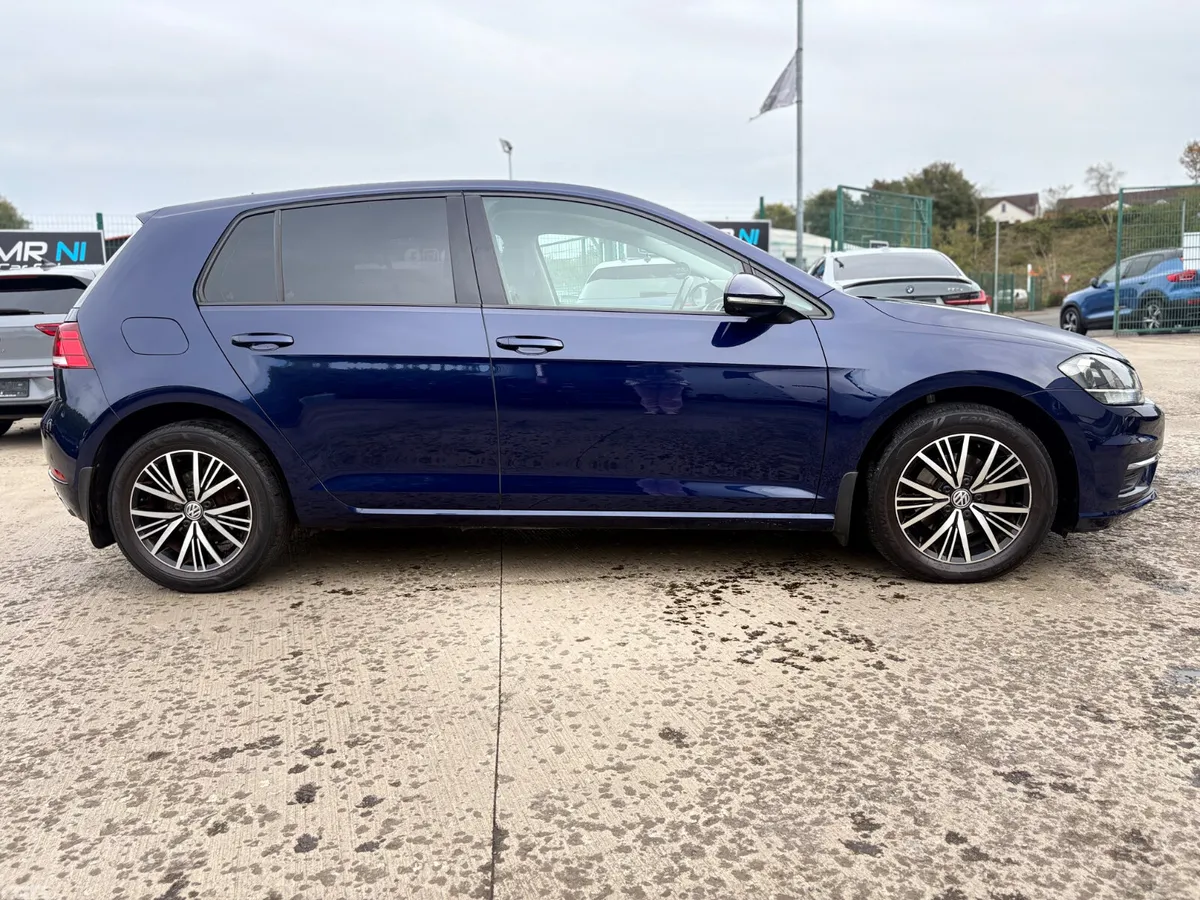 Volkswagen Golf Hatchback, Diesel, 2018, Blue