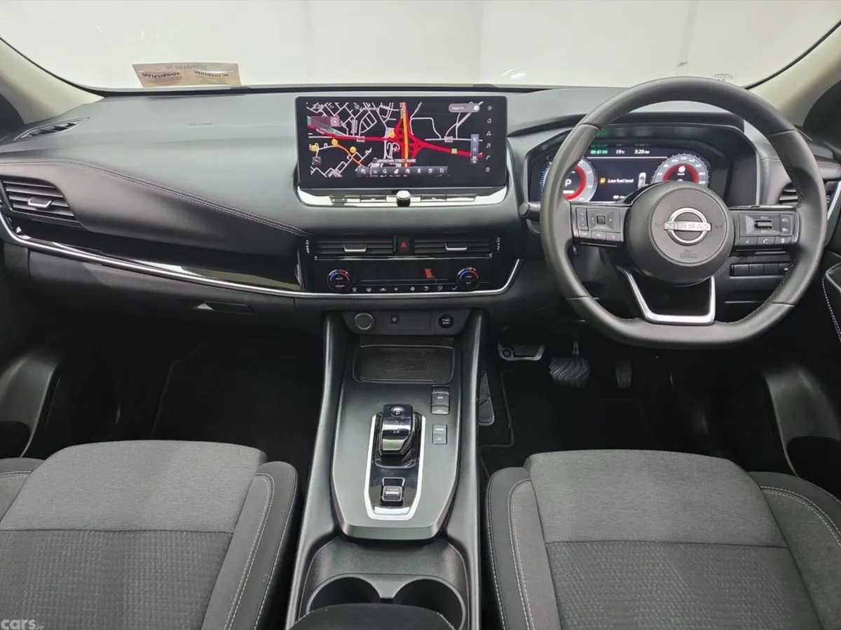 Nissan Qashqai MPV, Petrol, 2024, White