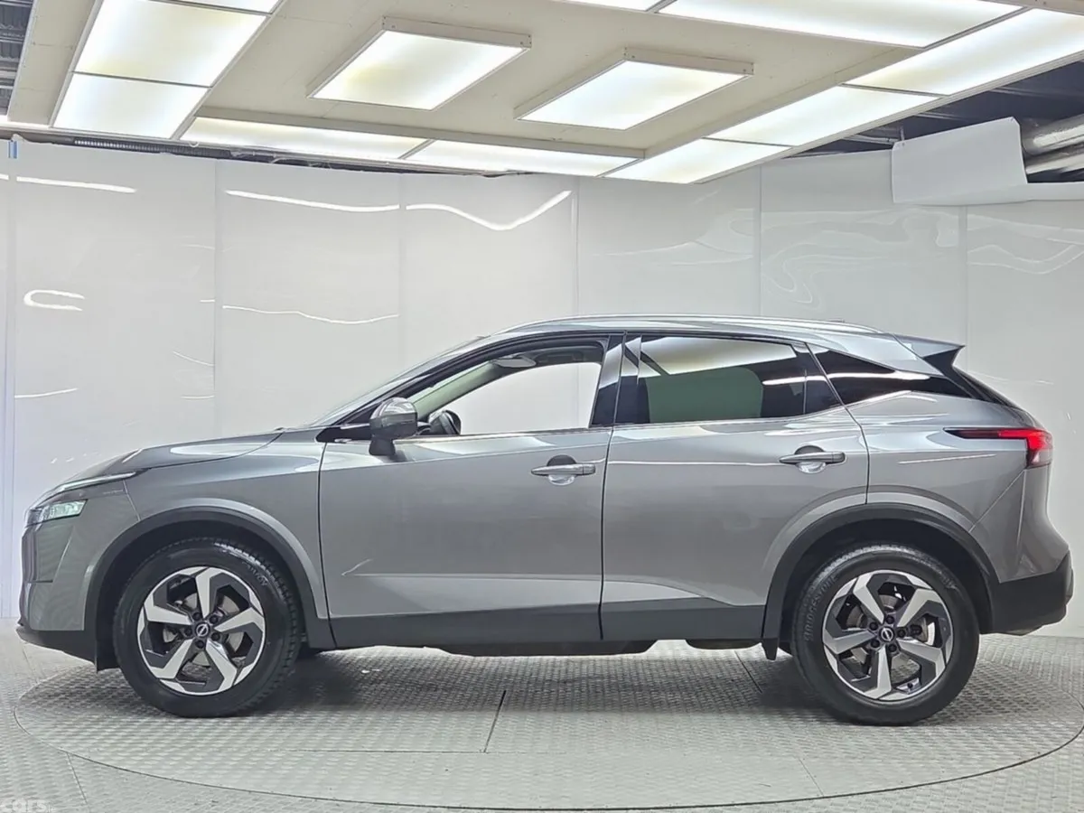 Nissan Qashqai MPV, Petrol, 2024, Grey
