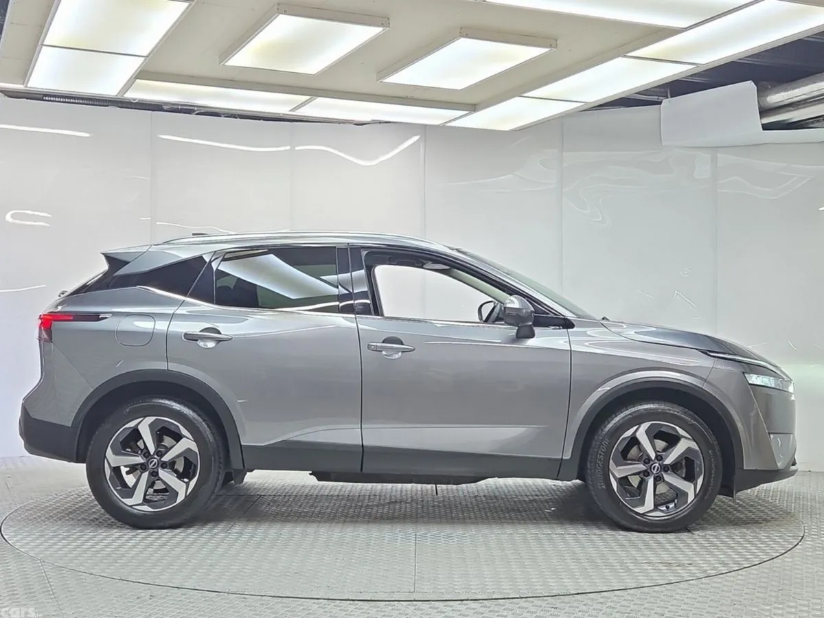 Nissan Qashqai MPV, Petrol, 2024, Grey