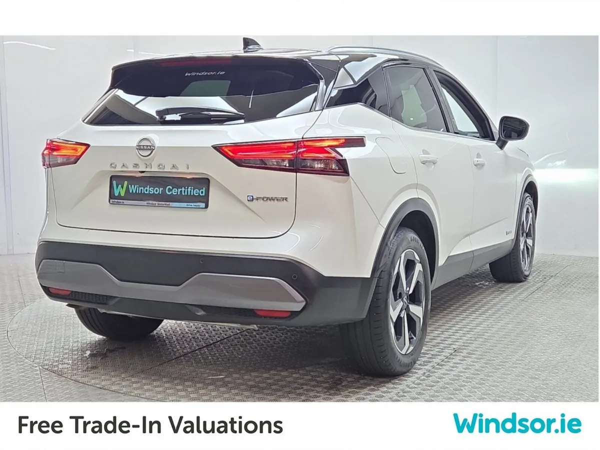 Nissan Qashqai MPV, Petrol Hybrid, 2023, White