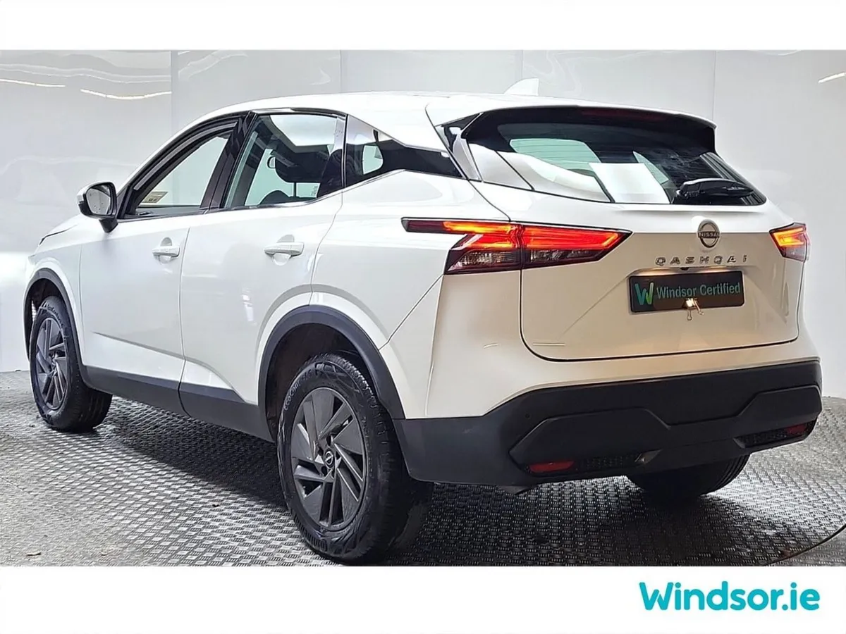 Nissan Qashqai MPV, Petrol, 2024, White