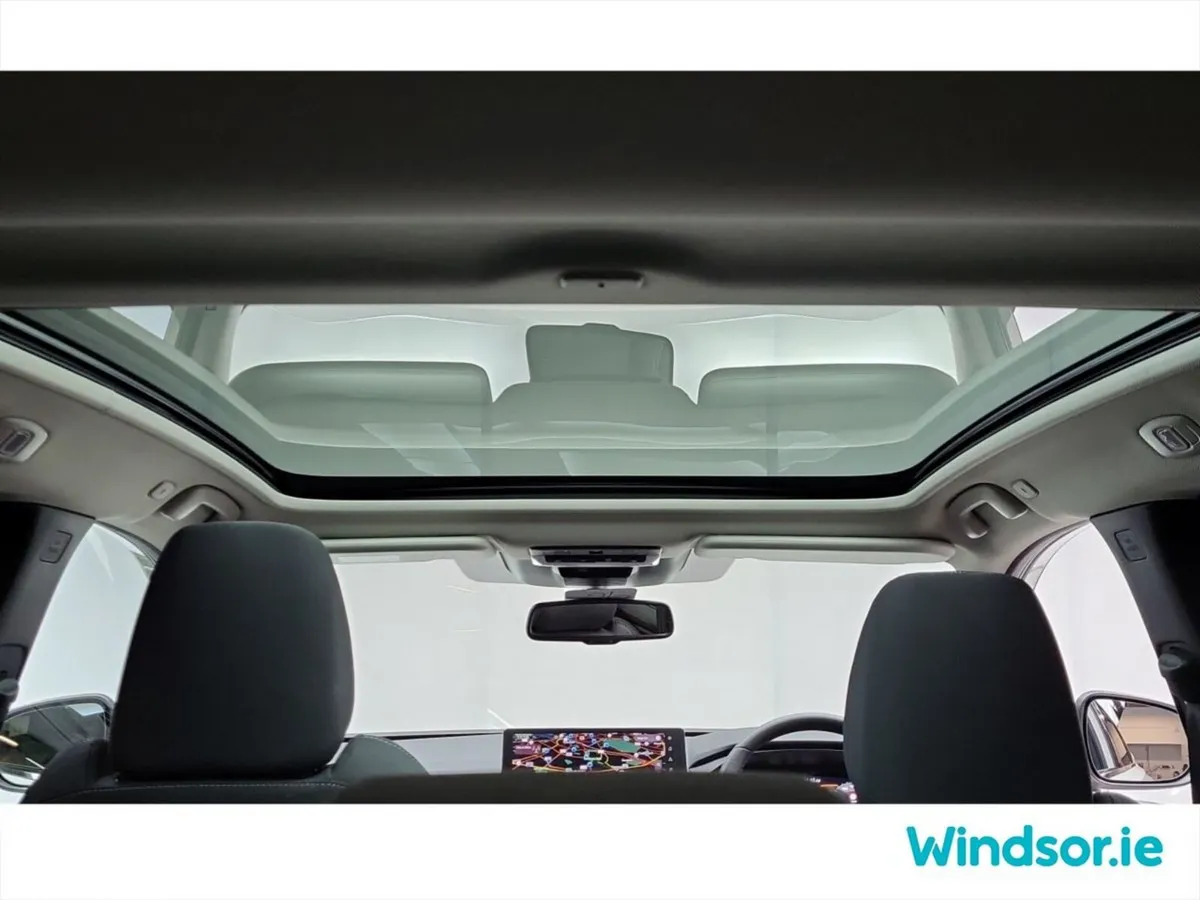 Nissan Qashqai MPV, Petrol Hybrid, 2024, White