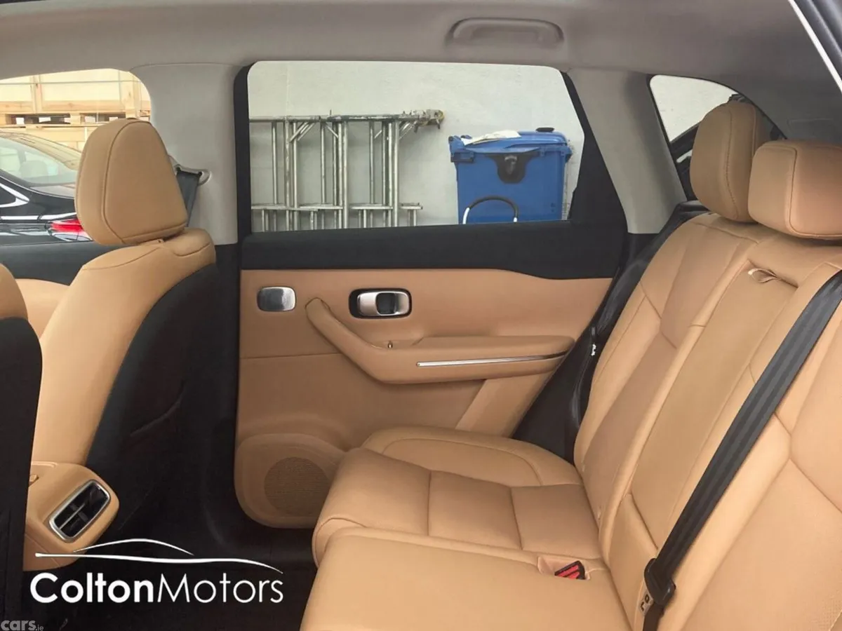 Leapmotor C10 SUV, Petrol Plug-in Hybrid, 2026, Grey