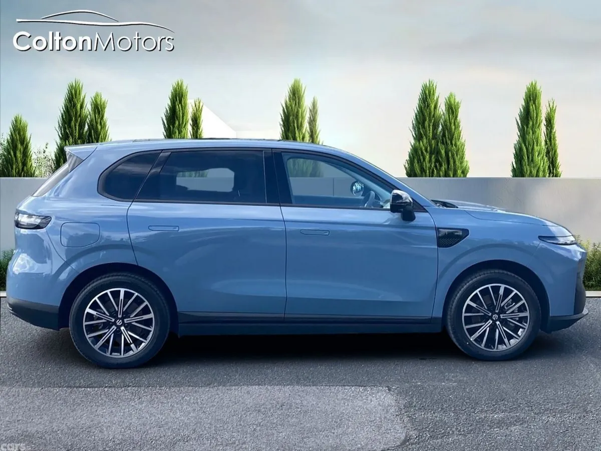 Leapmotor B10 SUV, Electric, 2026, Blue