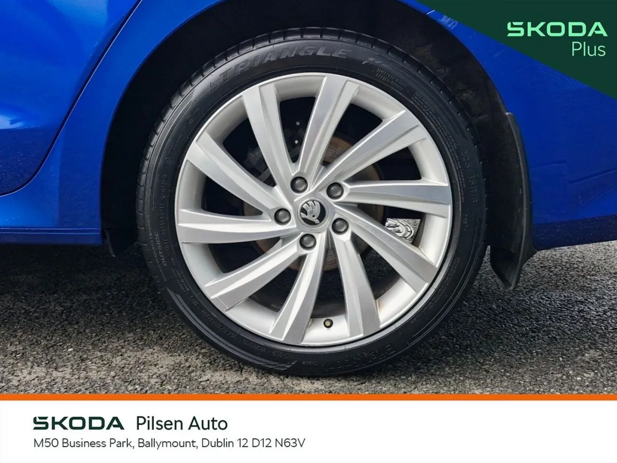 Skoda Octavia Saloon, Diesel, 2024, Blue