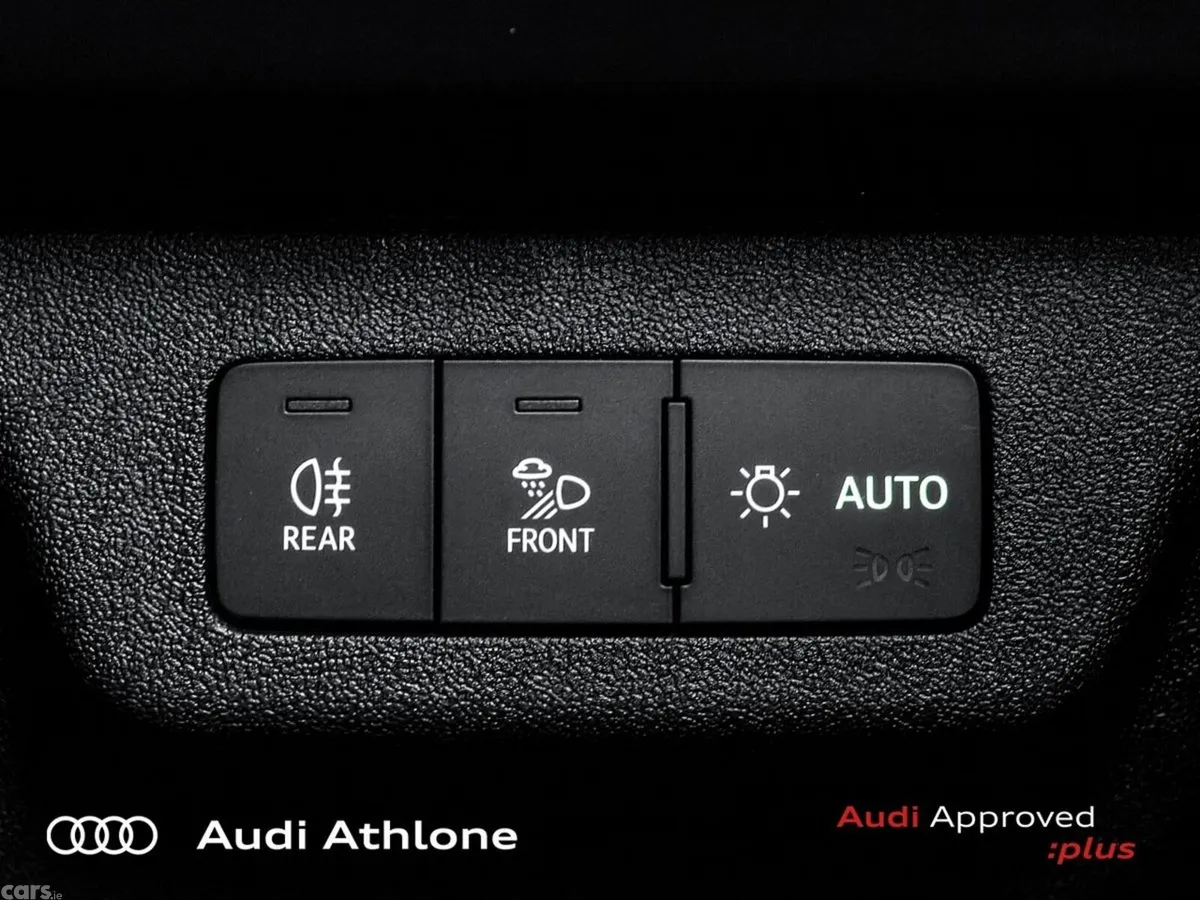 Audi Q3 SUV, Petrol Plug-in Hybrid, 2026, Green