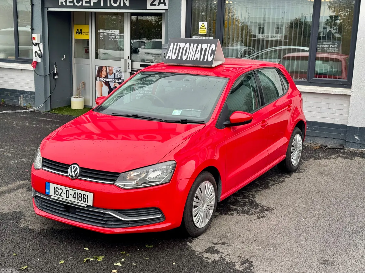 Volkswagen Polo Hatchback, Petrol, 2016, Red