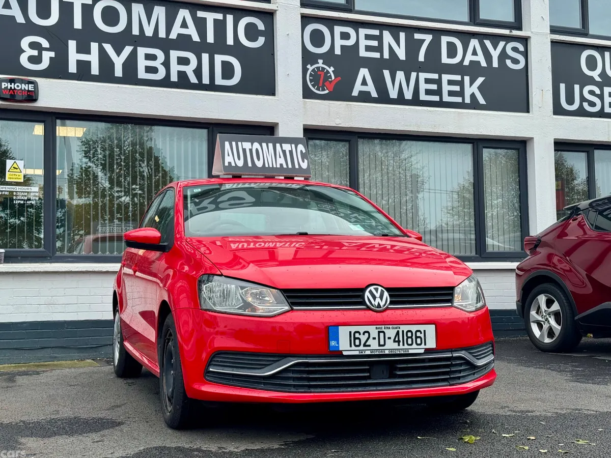 Volkswagen Polo Hatchback, Petrol, 2016, Red