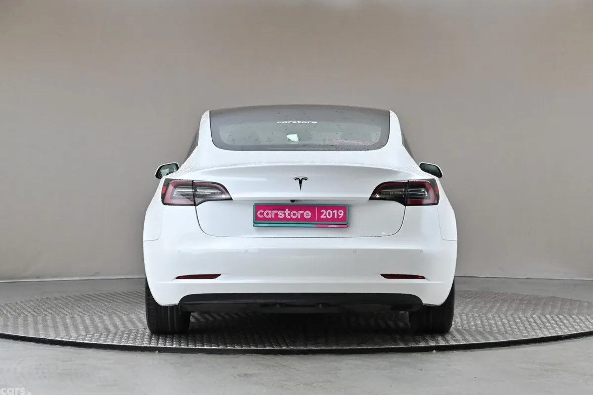 Tesla Model 3 Saloon, Electric, 2019, White