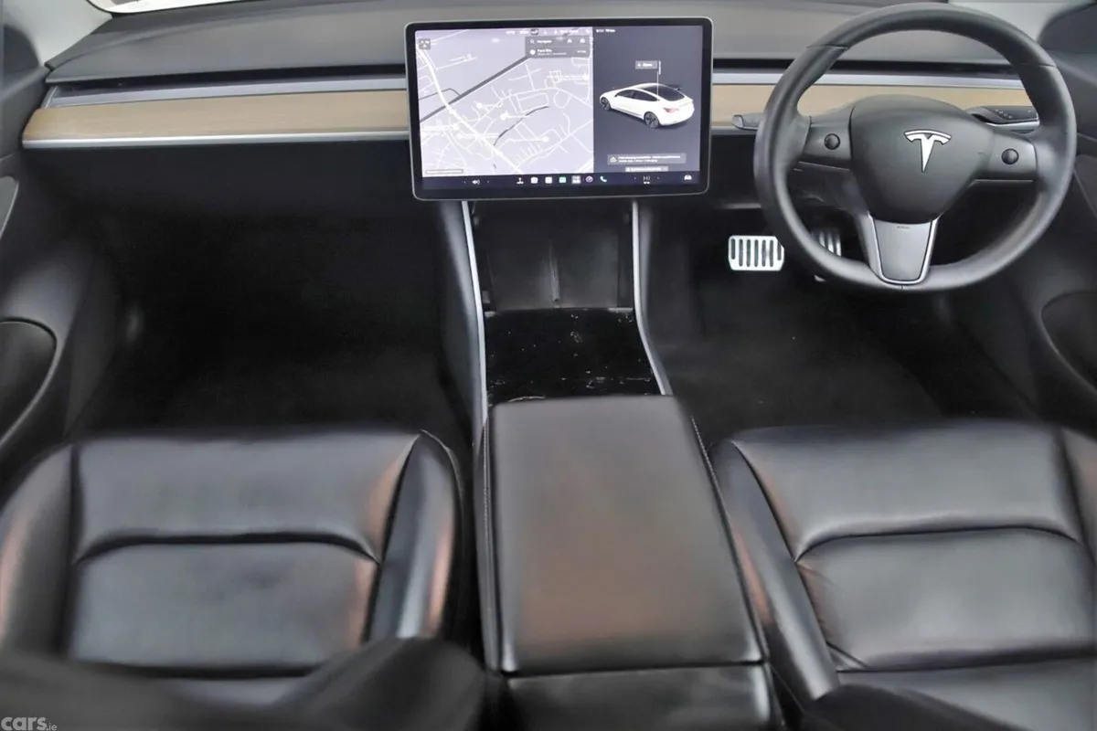 Tesla Model 3 Saloon, Electric, 2019, White