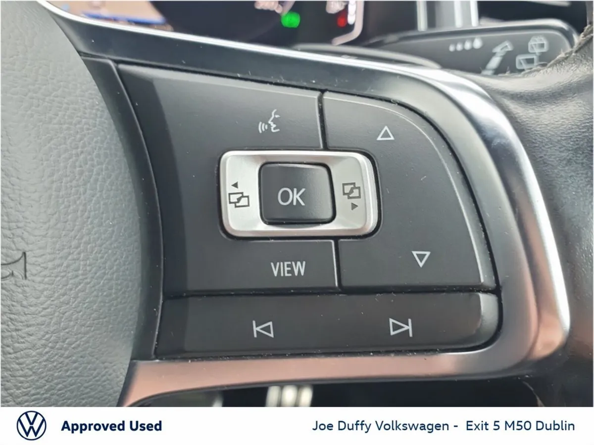 Volkswagen T-Roc SUV, Petrol, 2021, Red