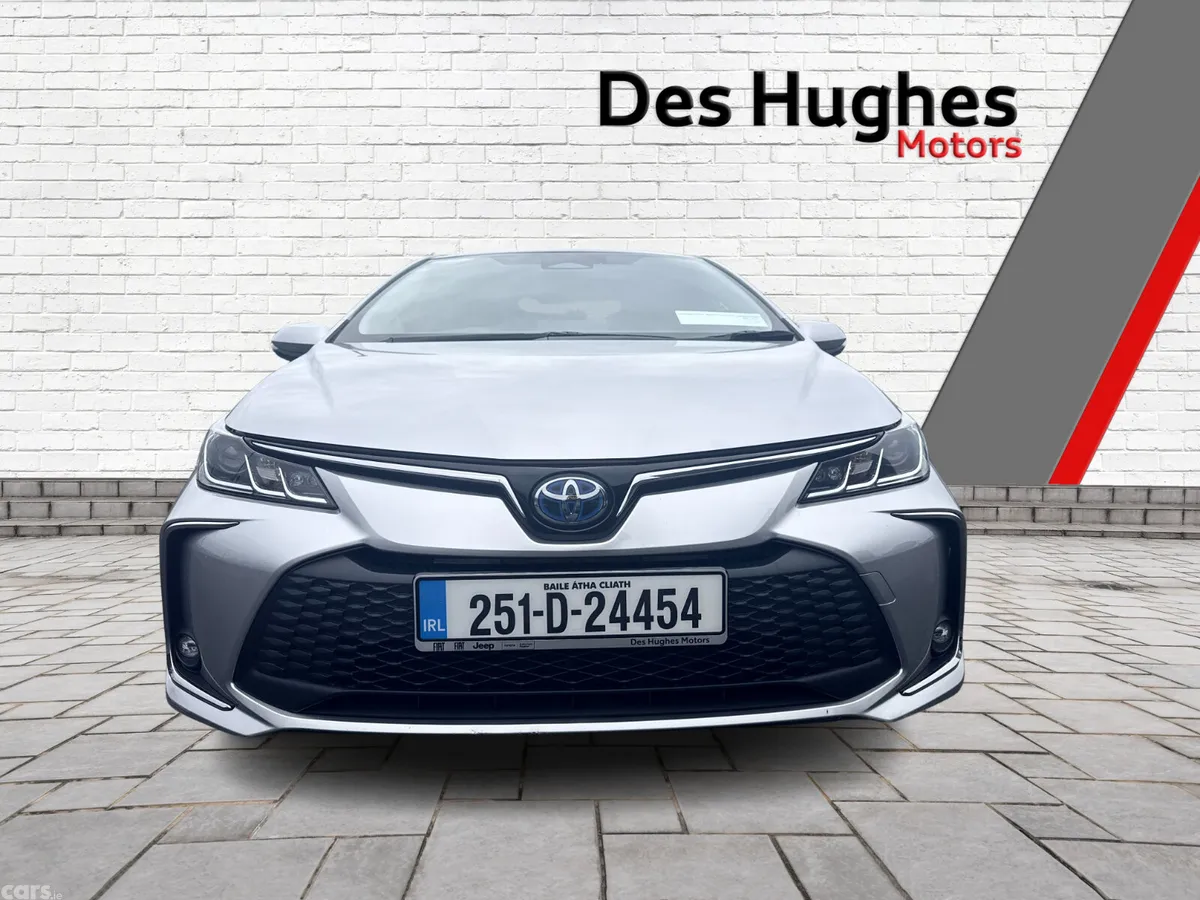 Toyota Corolla Saloon, Petrol Hybrid, 2025, Silver