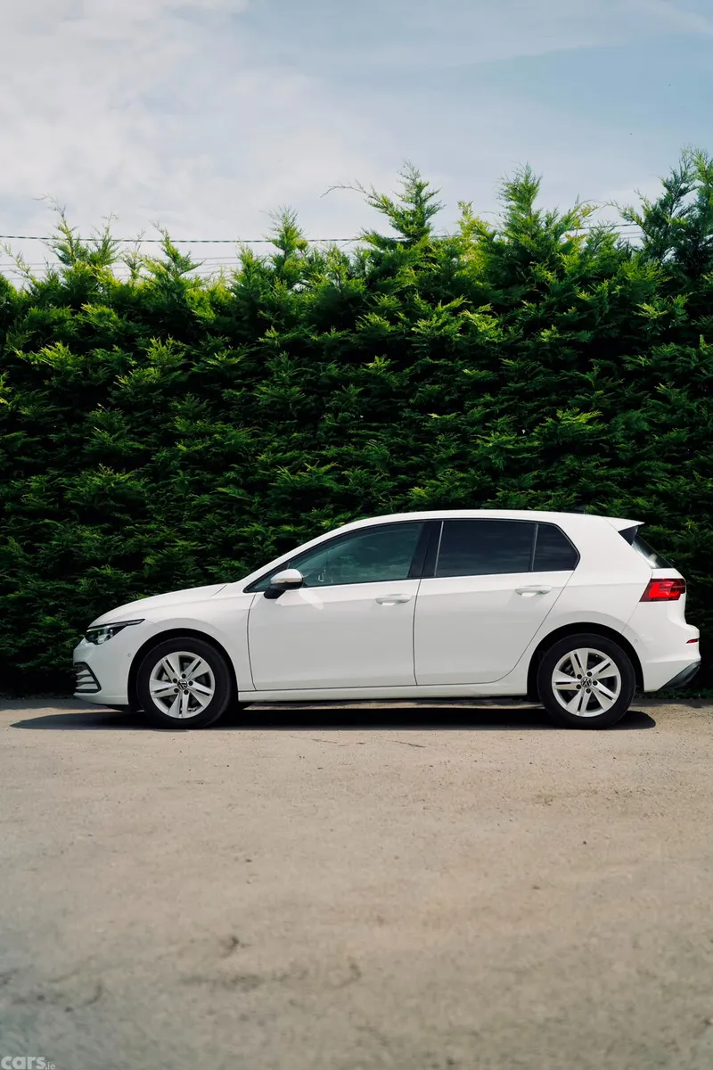 Volkswagen Golf Hatchback, Petrol Hybrid, 2021, White