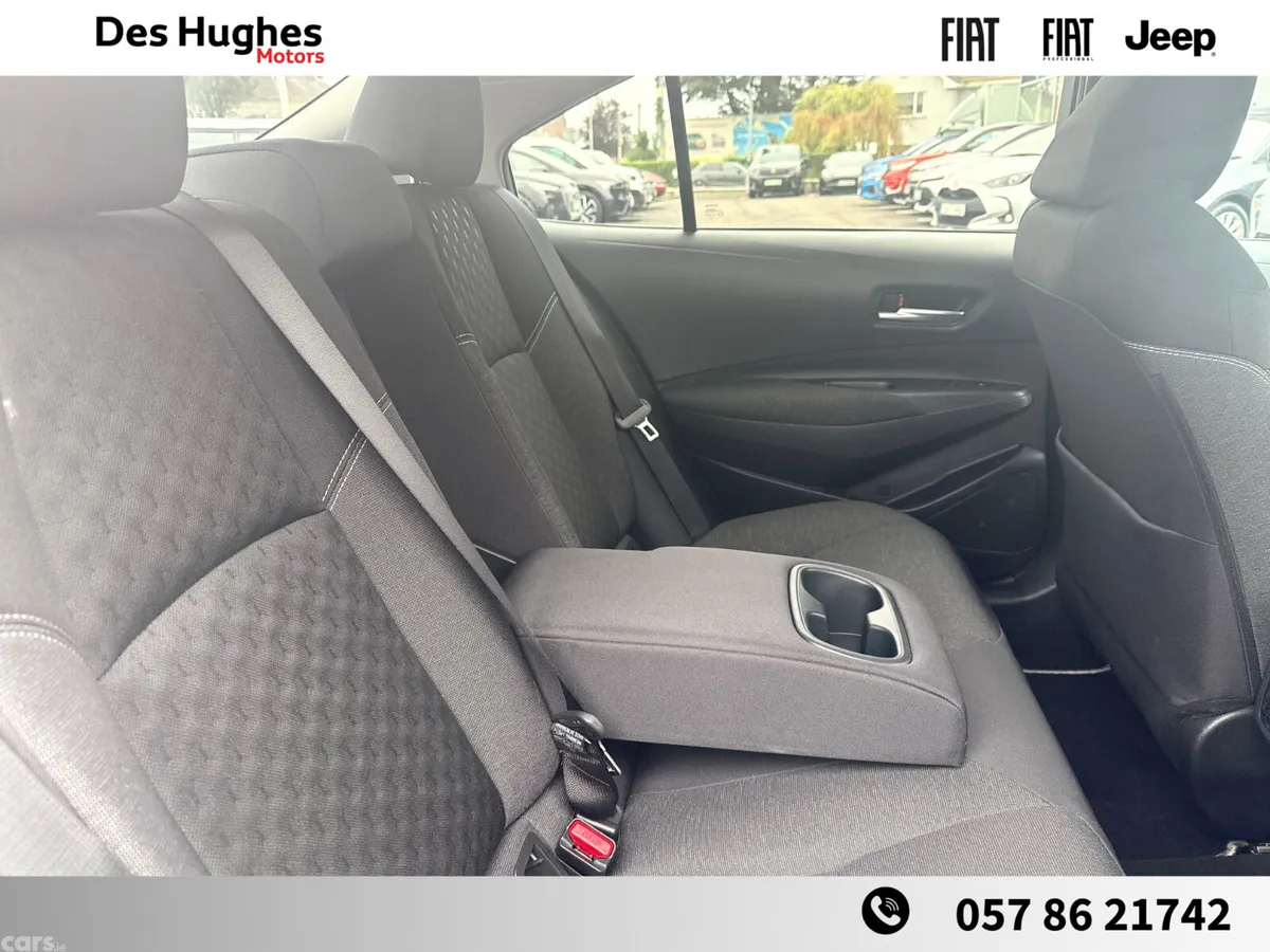 Toyota Corolla Saloon, Petrol Hybrid, 2025, Silver