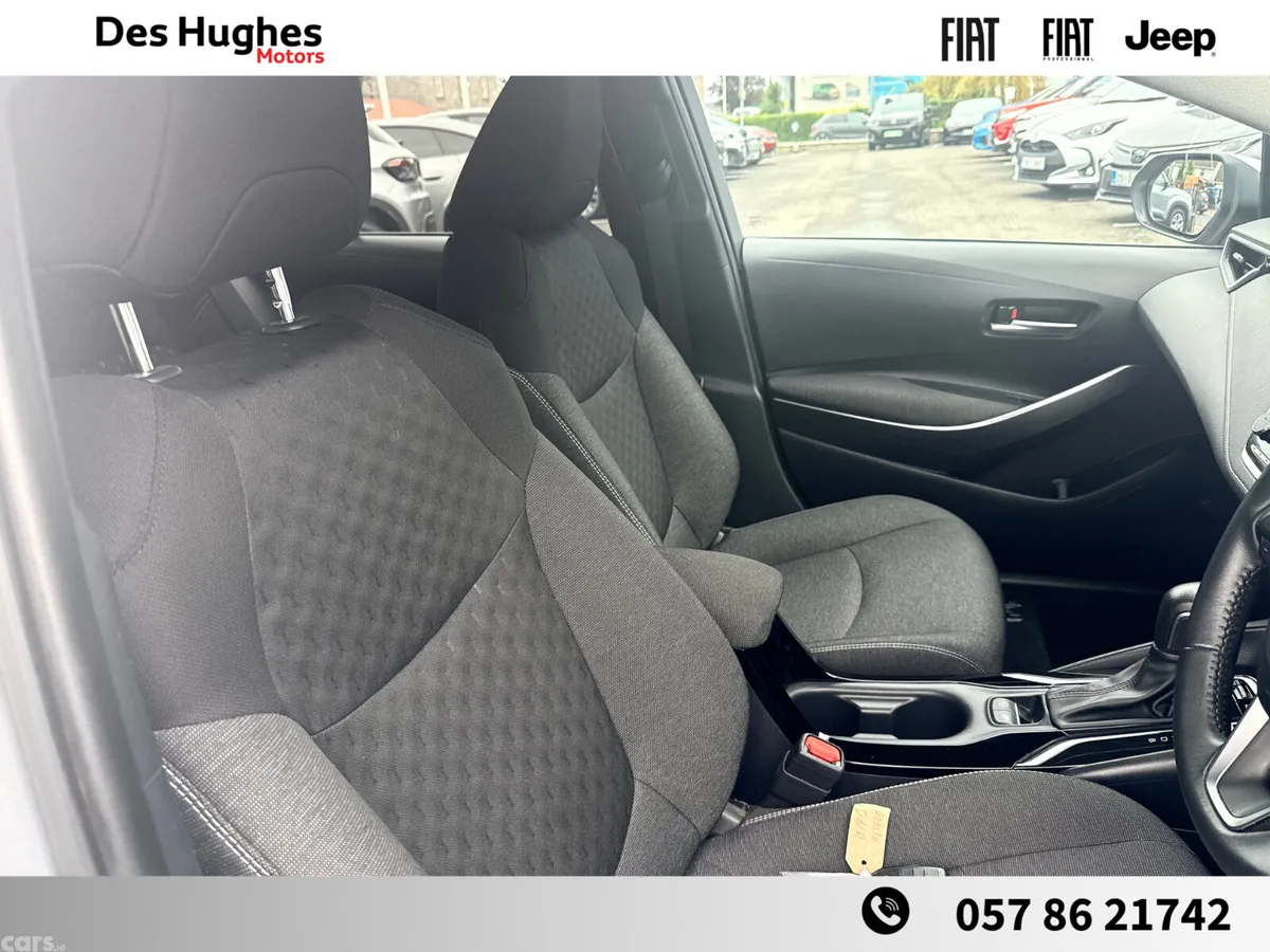Toyota Corolla Saloon, Petrol Hybrid, 2025, Silver