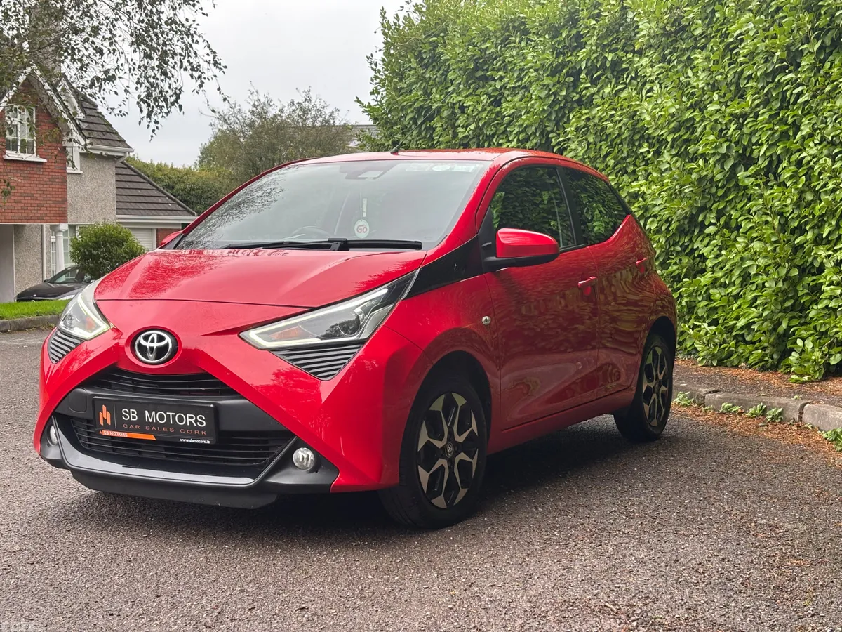 Toyota Aygo Hatchback, Petrol, 2019, Red