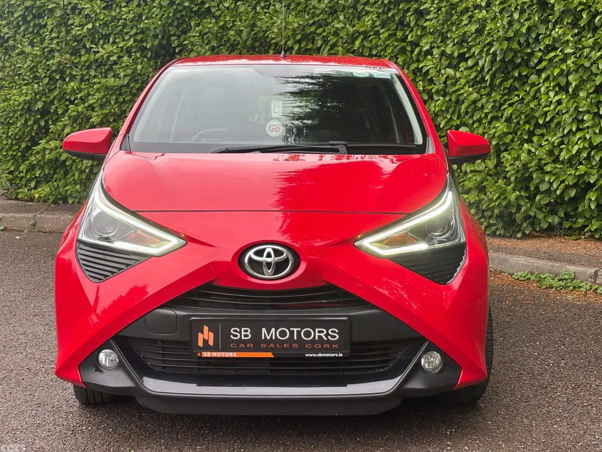 Toyota Aygo Hatchback, Petrol, 2019, Red
