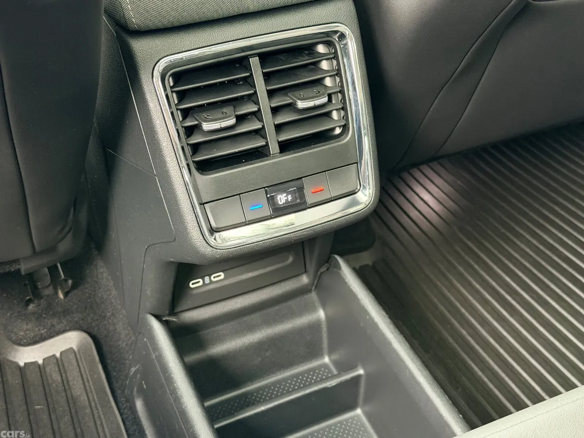 Skoda Enyaq Hatchback, Electric, 2023, Grey