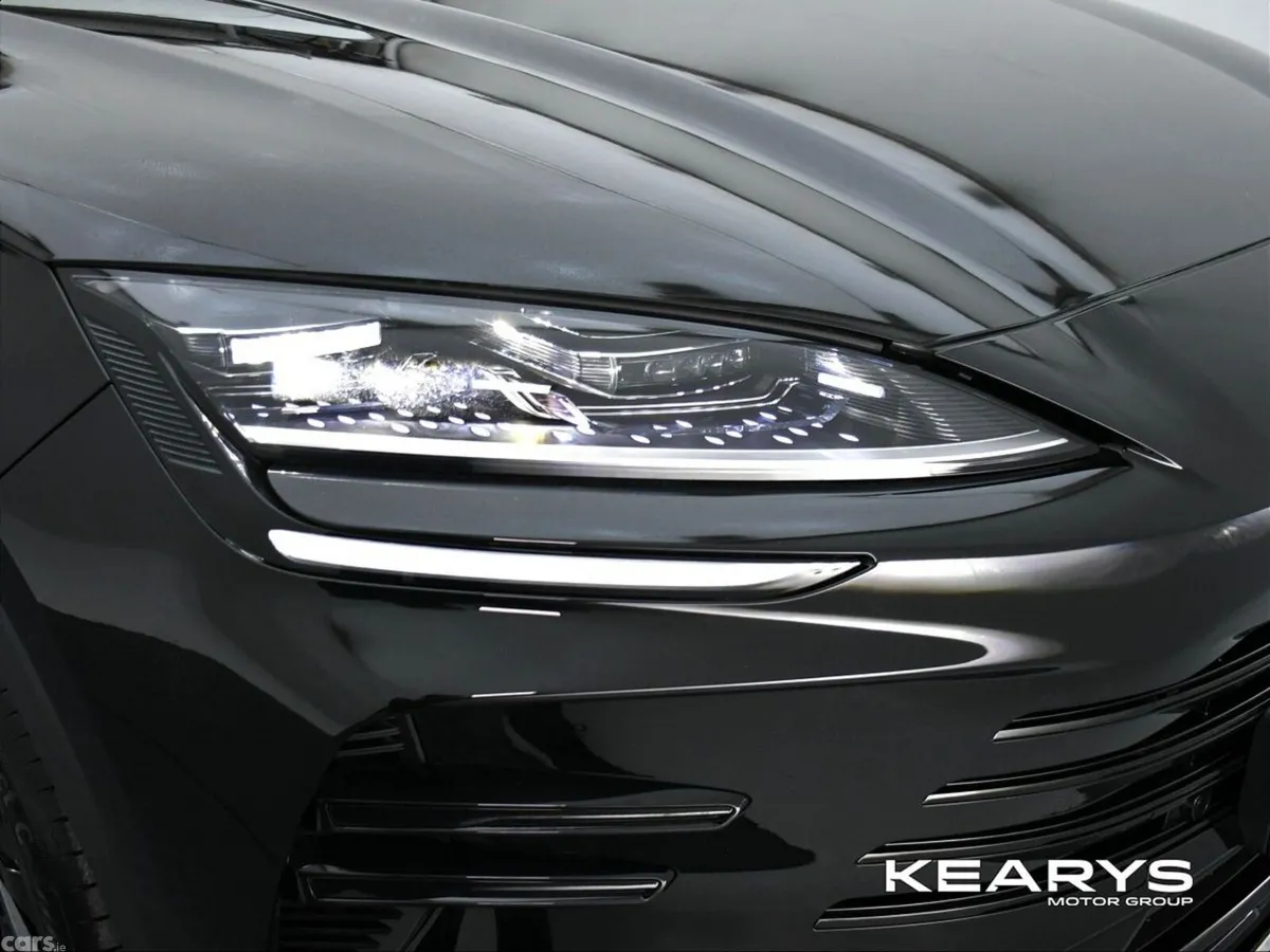 BYD SEAL U SUV, Petrol Plug-in Hybrid, 2026, Black