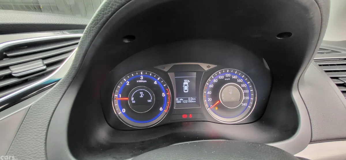 Hyundai i40 Saloon, Diesel, 2015, Silver