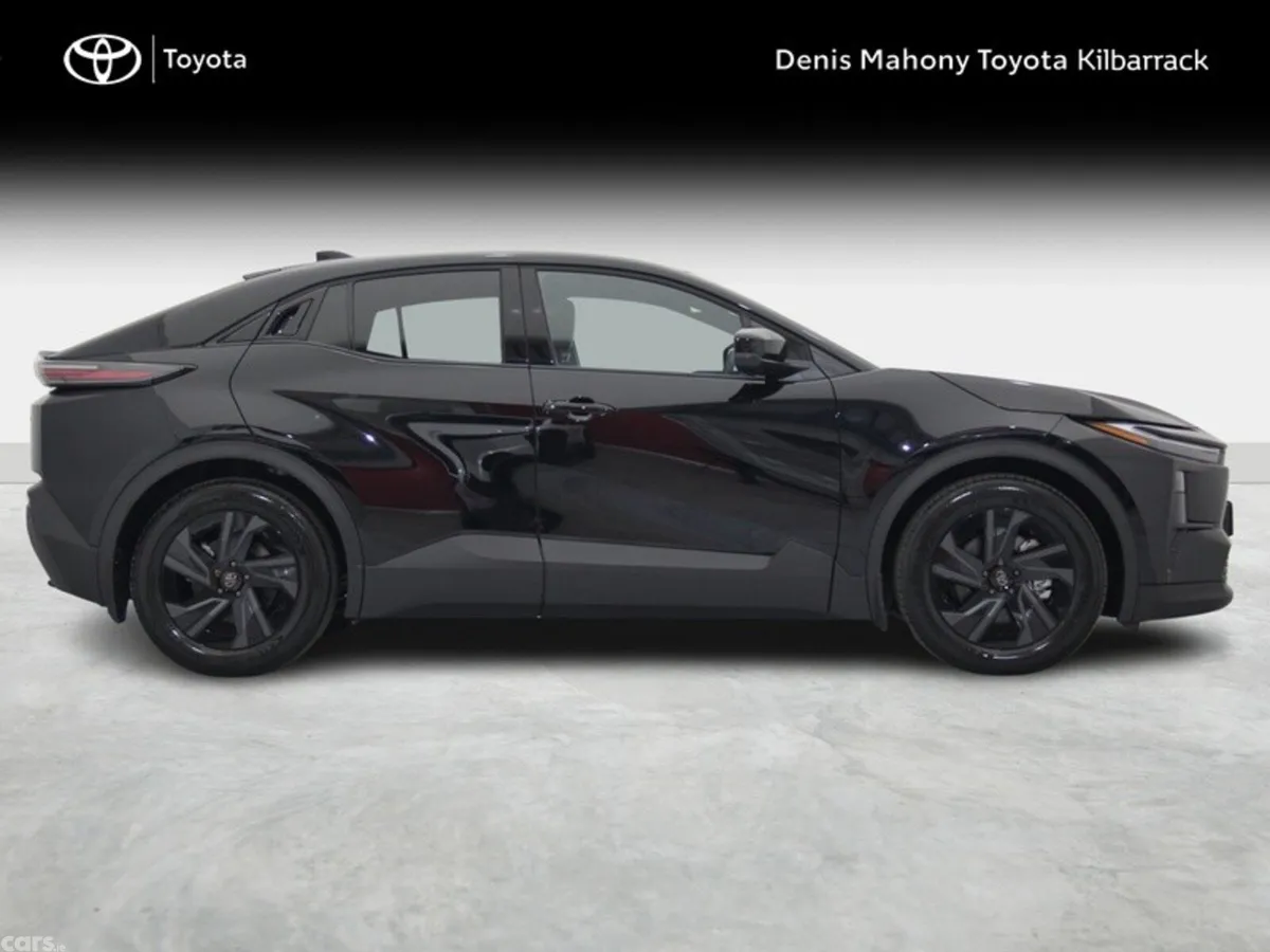 Toyota C-HR Estate, Electric, 2027, Black