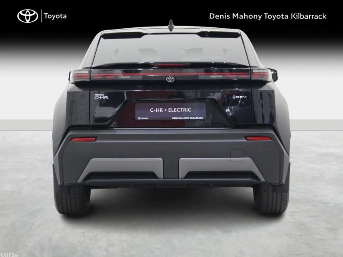 Toyota C-HR Estate, Electric, 2027, Black