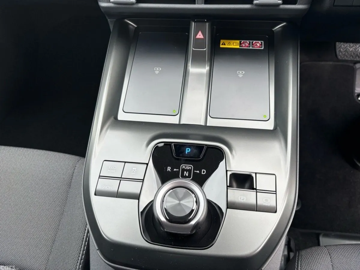 Toyota C-HR Estate, Electric, 2027, Black