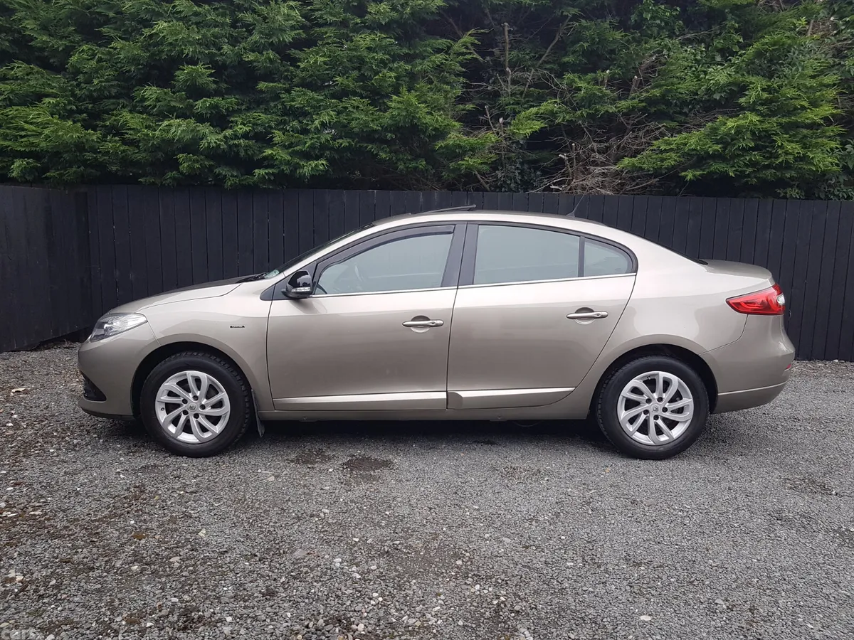 Renault Fluence Saloon, Diesel, 2016, Gold