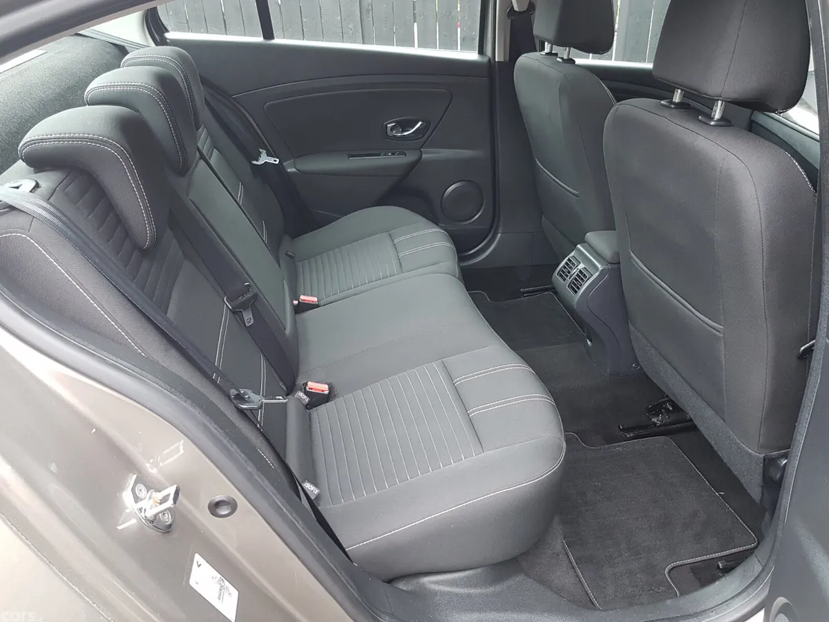 Renault Fluence Saloon, Diesel, 2016, Gold