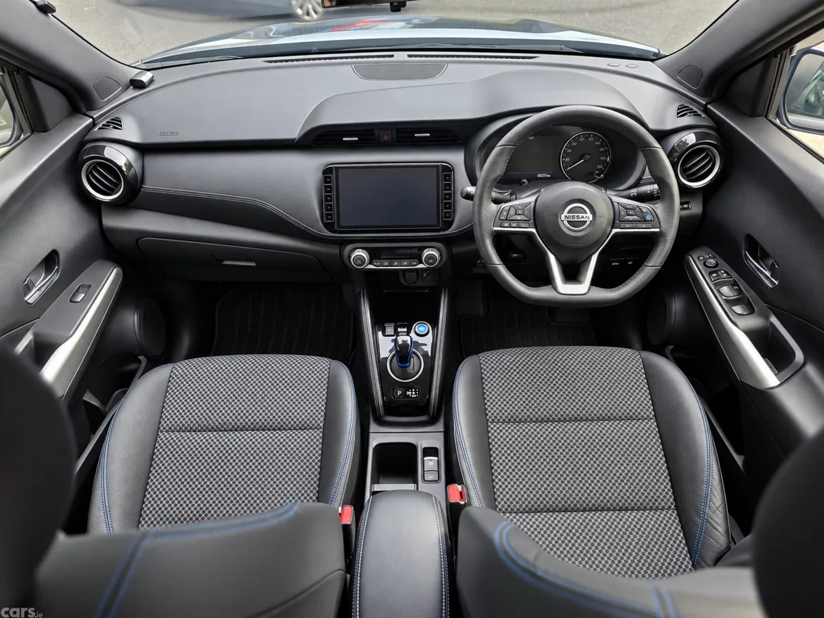 Nissan Juke SUV, Petrol Hybrid, 2021, Grey