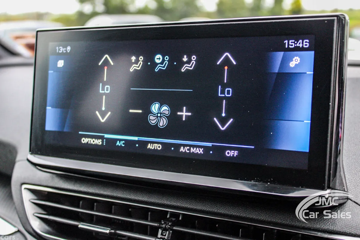 Peugeot 5008 MPV, Diesel, 2024, Grey