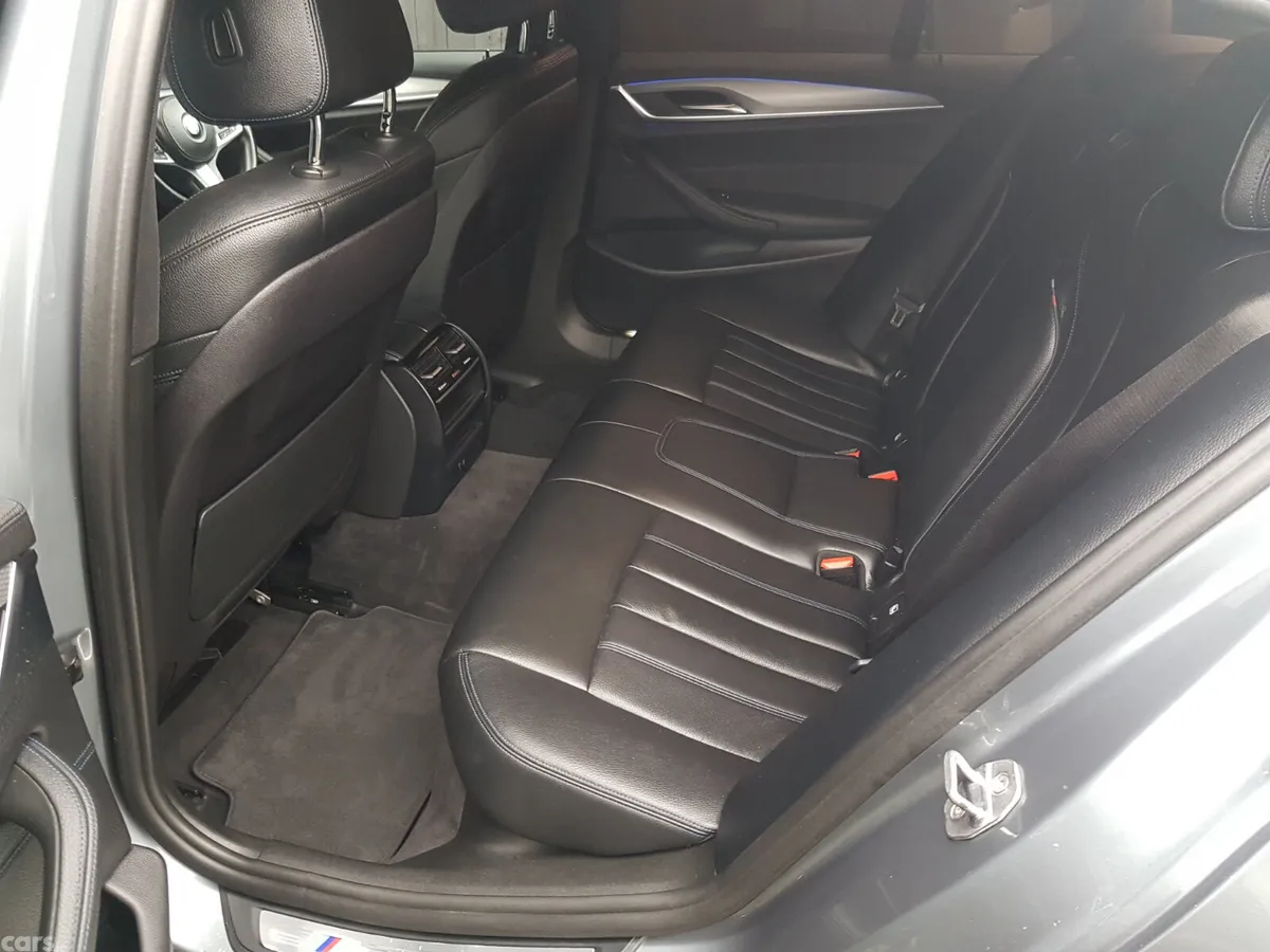 BMW 5-Series Saloon, Petrol Plug-in Hybrid, 2018, Blue
