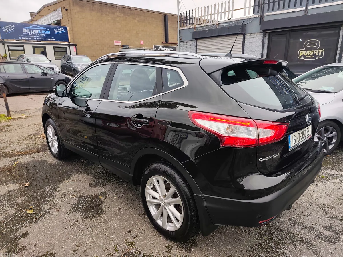 Nissan Qashqai Hatchback, Diesel, 2016, Black