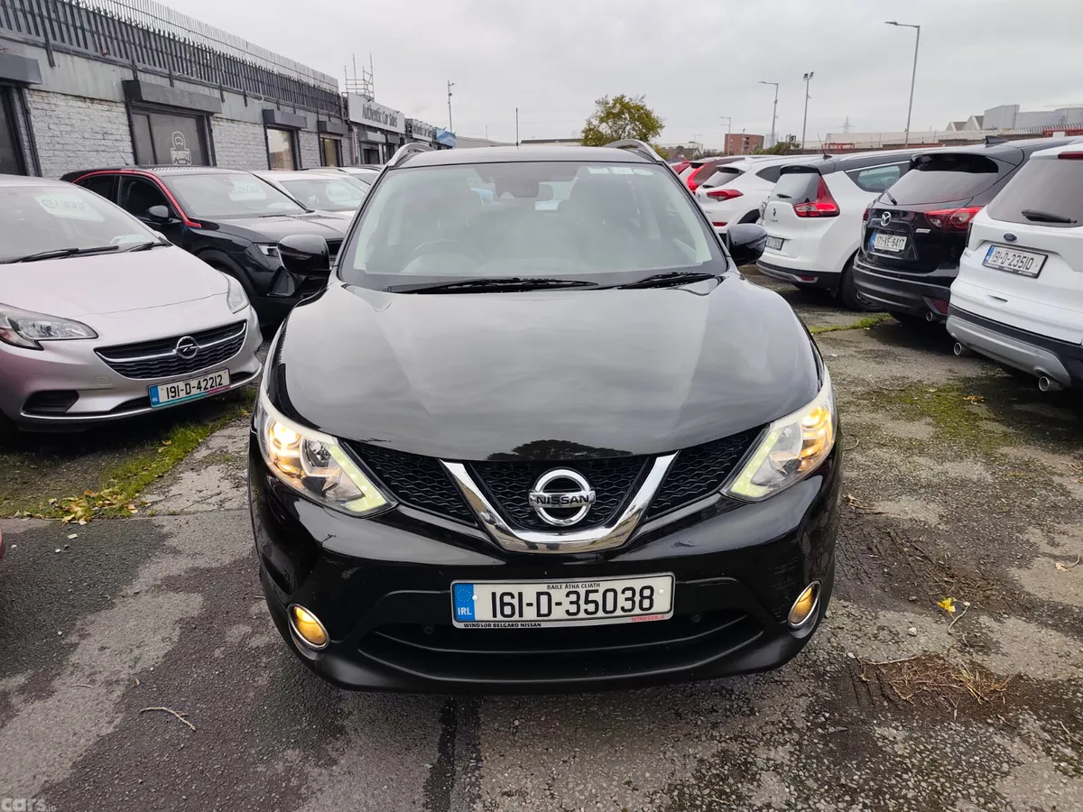 Nissan Qashqai Hatchback, Diesel, 2016, Black
