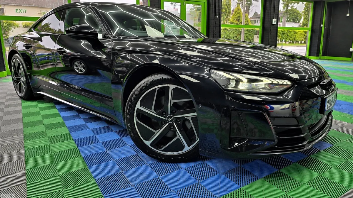 Audi e-tron GT quattro Hatchback, Electric, 2022, Black