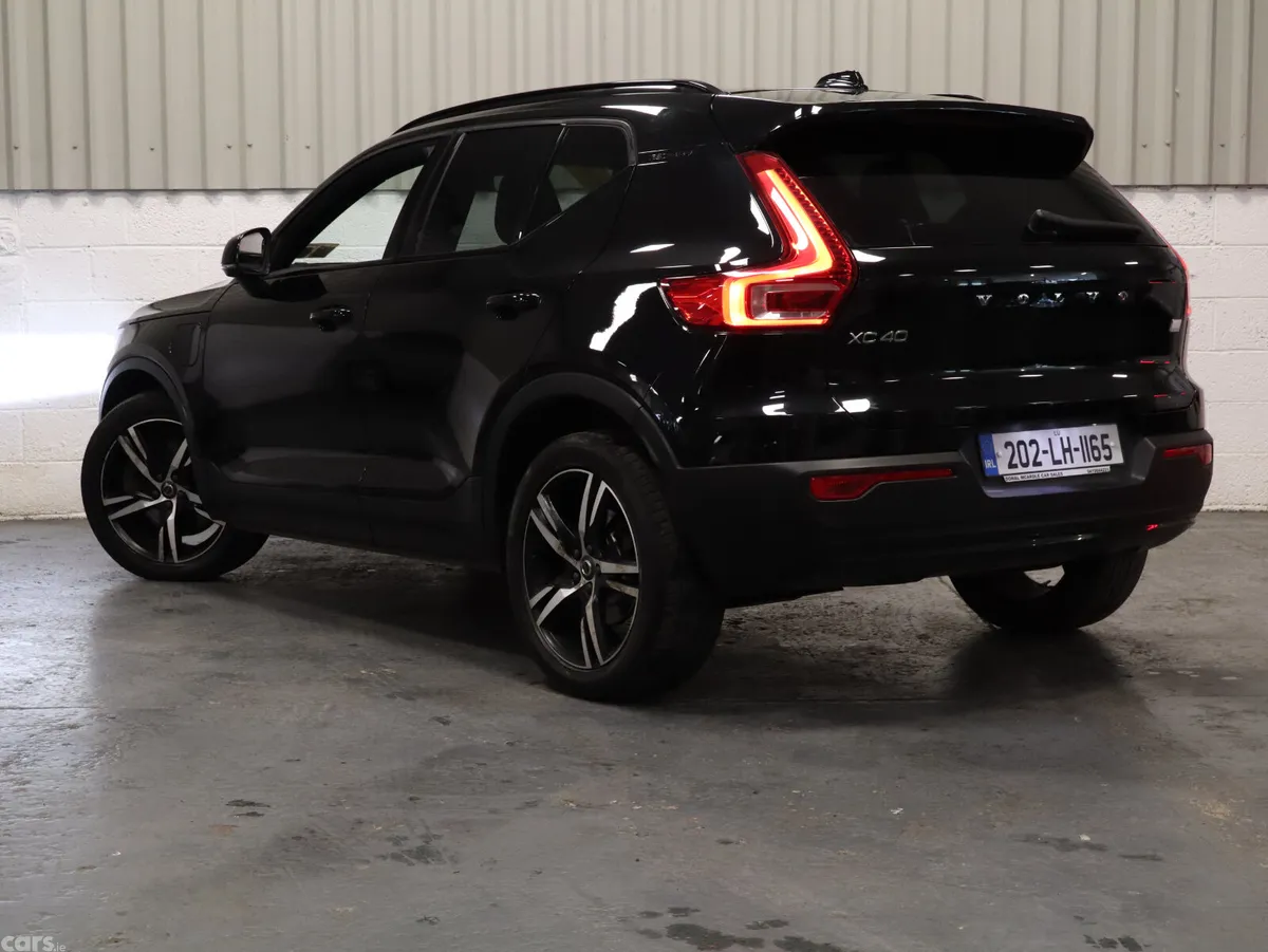 Volvo XC40 Estate, Petrol Plug-in Hybrid, 2020, Black