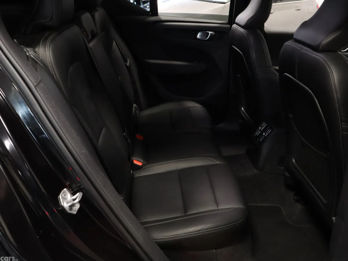 Volvo XC40 Estate, Petrol Plug-in Hybrid, 2020, Black