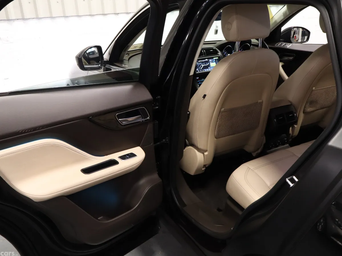 Jaguar F-Pace SUV, Diesel, 2019, Black