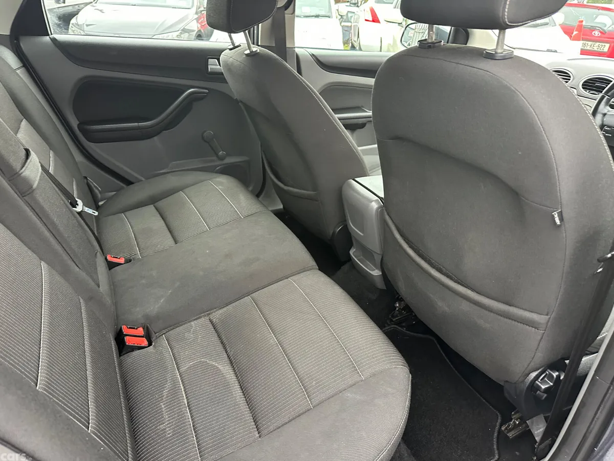 Ford Focus Hatchback, Diesel, 2011, Grey
