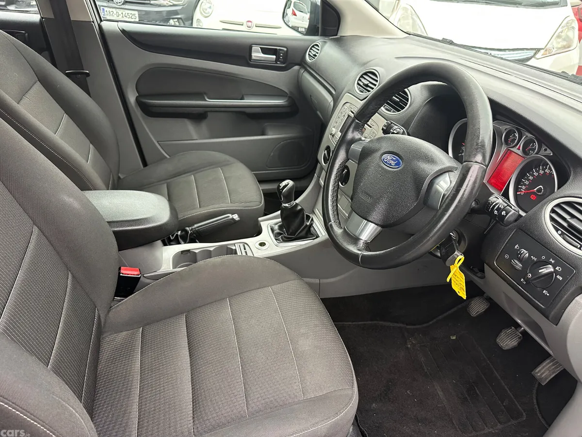 Ford Focus Hatchback, Diesel, 2011, Grey