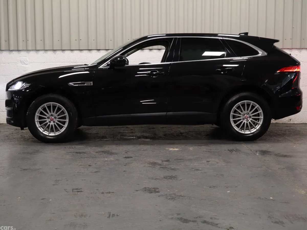 Jaguar F-Pace SUV, Diesel, 2019, Black