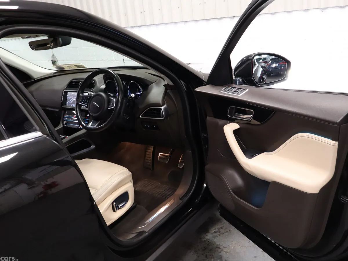 Jaguar F-Pace SUV, Diesel, 2019, Black