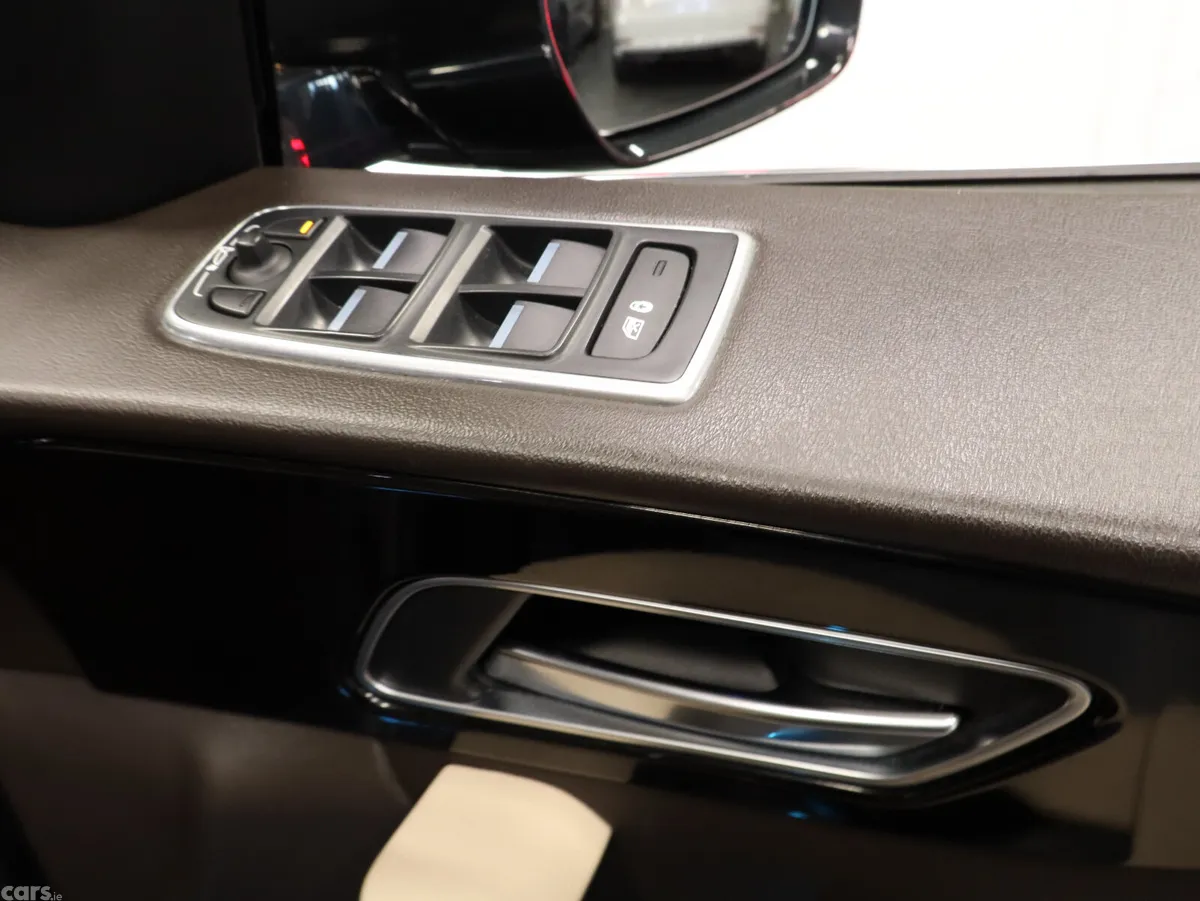 Jaguar F-Pace SUV, Diesel, 2019, Black